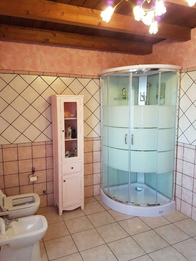 Casa Vacanza Il Mandorlo Domusnovas Luaran gambar