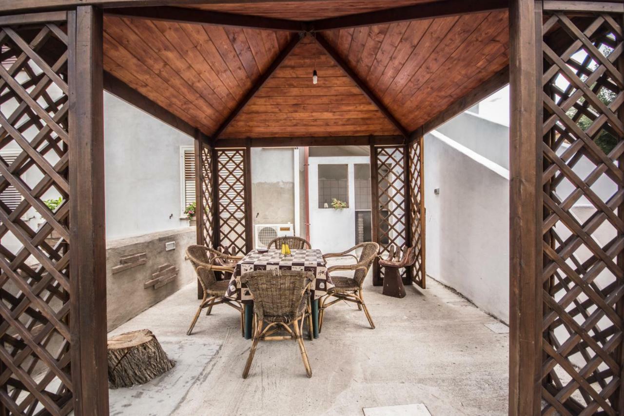 Casa Vacanza Il Mandorlo Domusnovas Luaran gambar