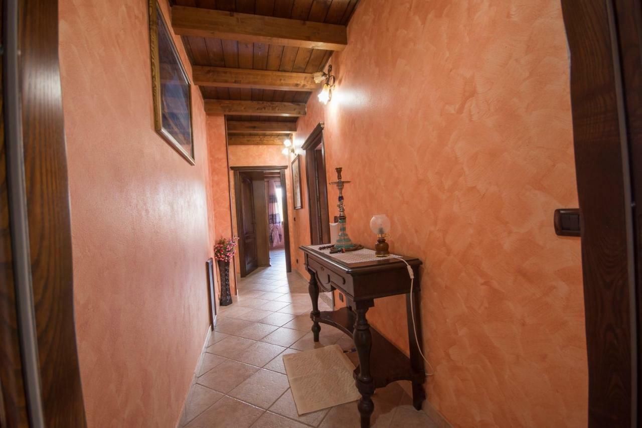 Casa Vacanza Il Mandorlo Domusnovas Luaran gambar