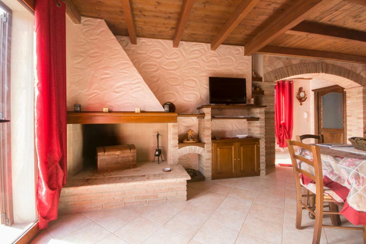 Casa Vacanza Il Mandorlo Domusnovas Luaran gambar