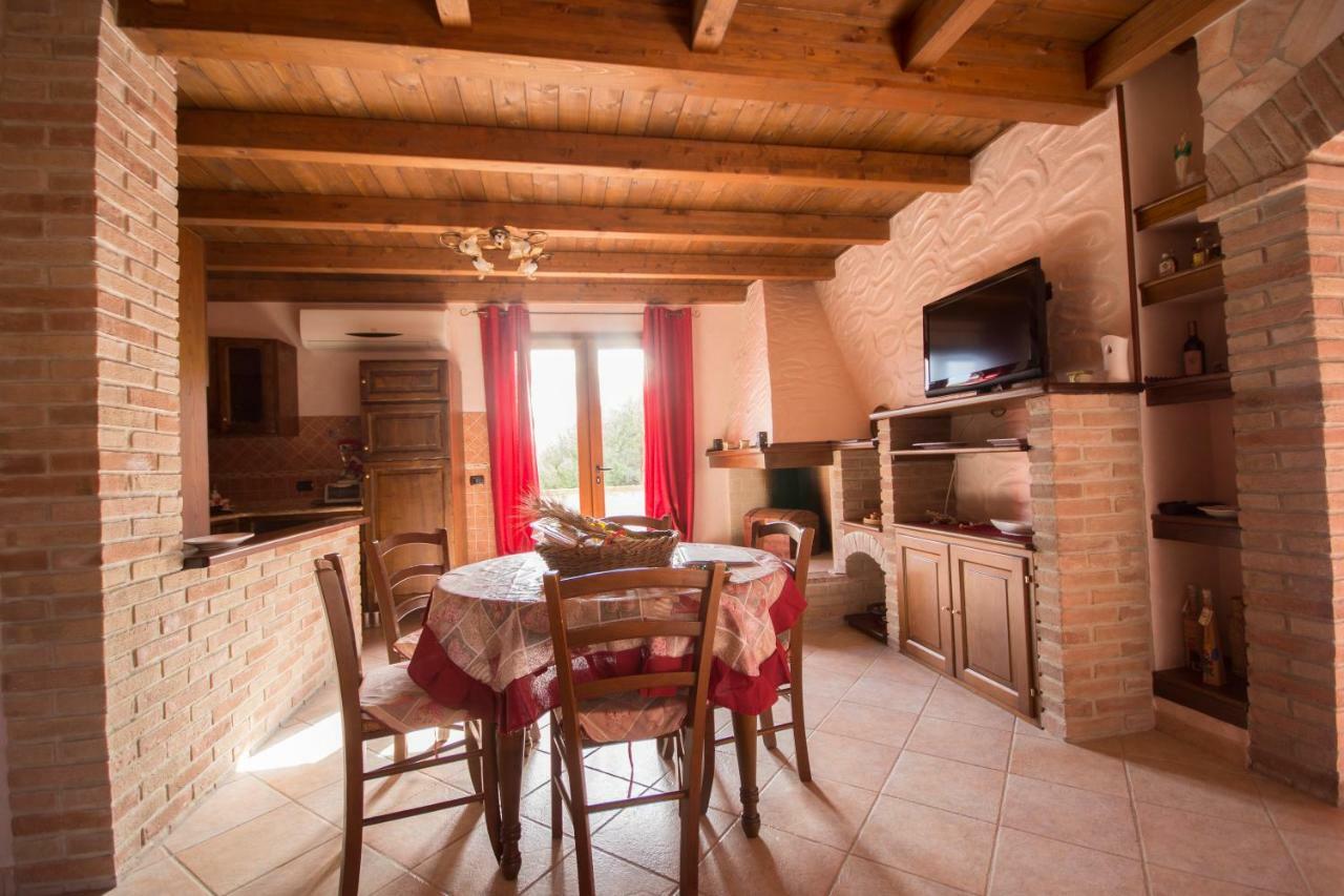 Casa Vacanza Il Mandorlo Domusnovas Luaran gambar