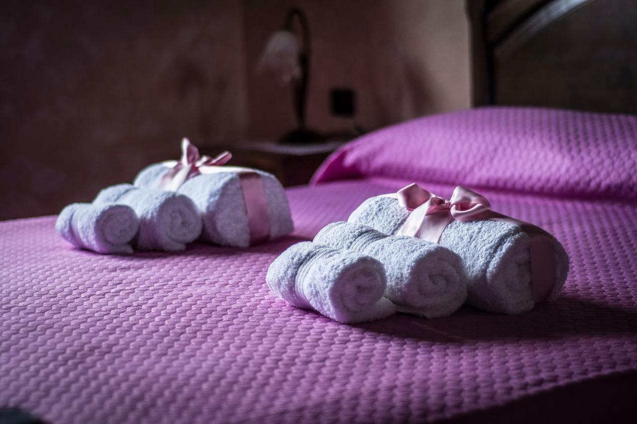Casa Vacanza Il Mandorlo Domusnovas Luaran gambar